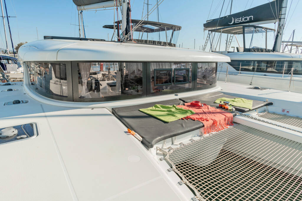 Catamaran Lagoon 42 Wind Whisper 