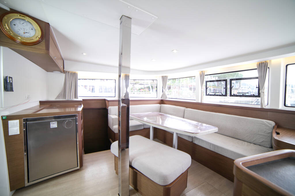 Catamaran Lagoon 42 Sail Adasu