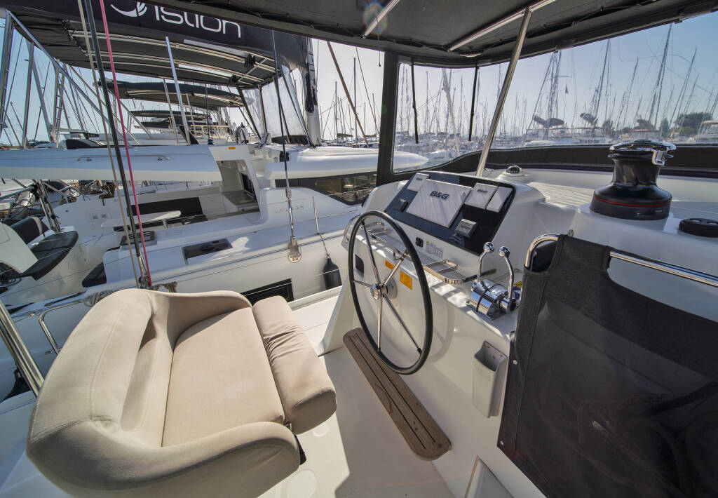 Katamaran Lagoon 42 Karteria