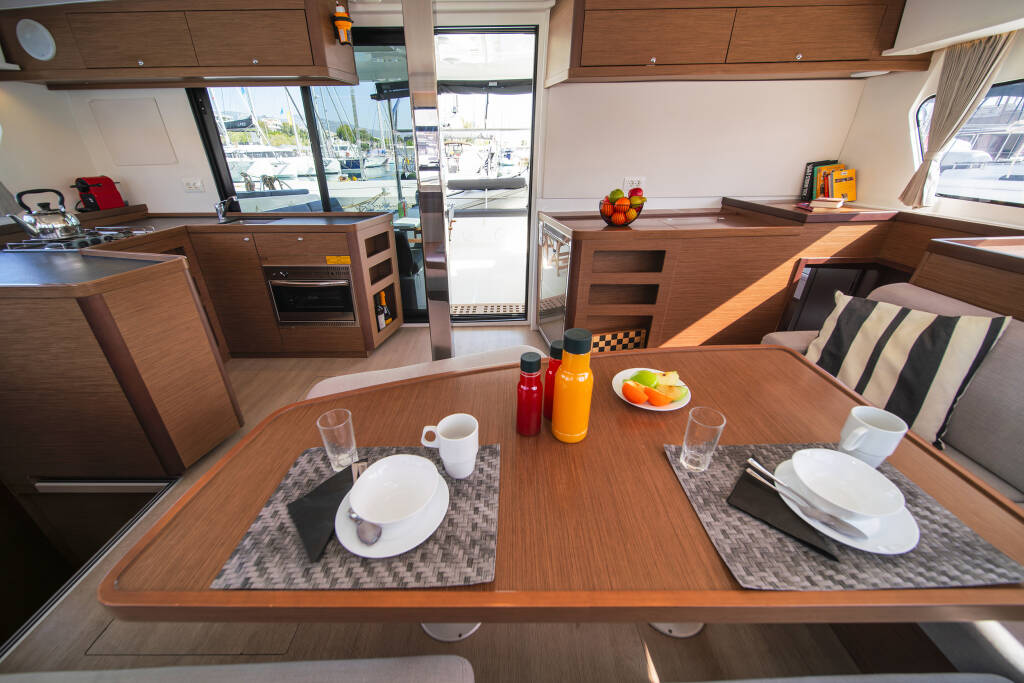 Katamaran Lagoon 42 Karteria