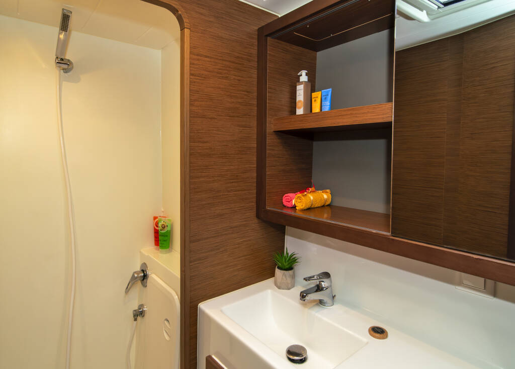 Katamaran Lagoon 42 Karteria