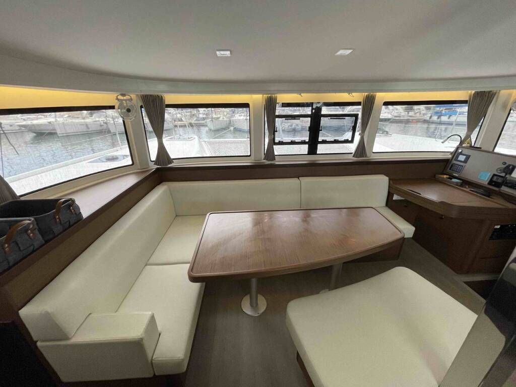 Catamaran Lagoon 42 Rosa Dei Venti
