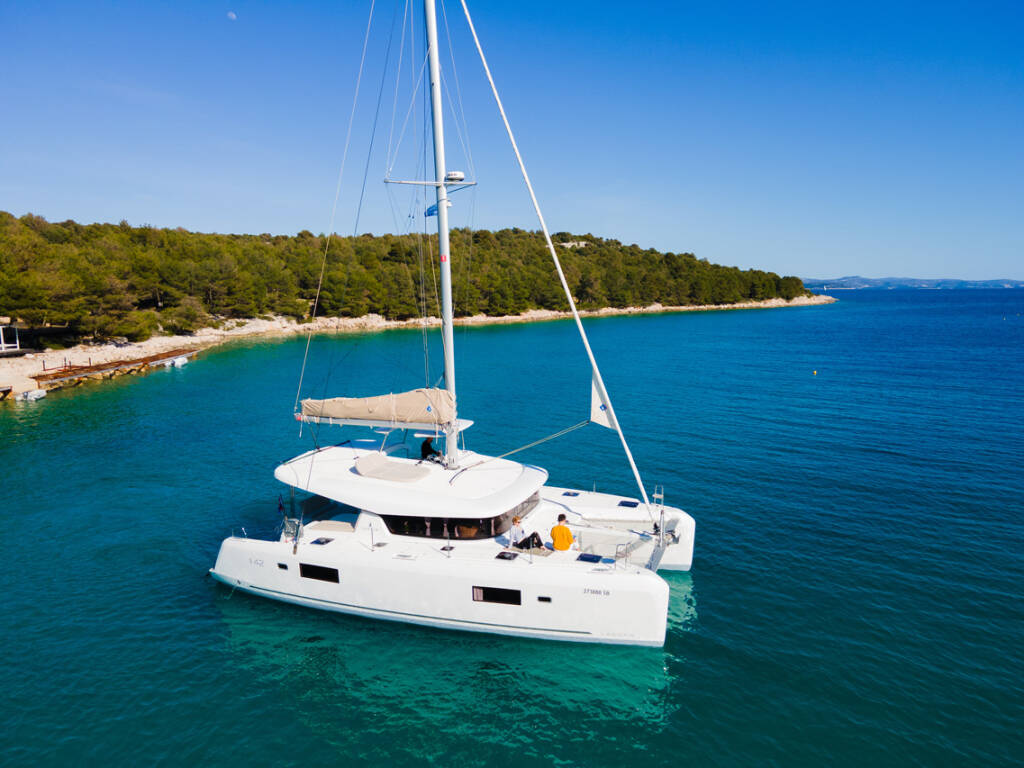 Catamaran Lagoon 42 Serenity
