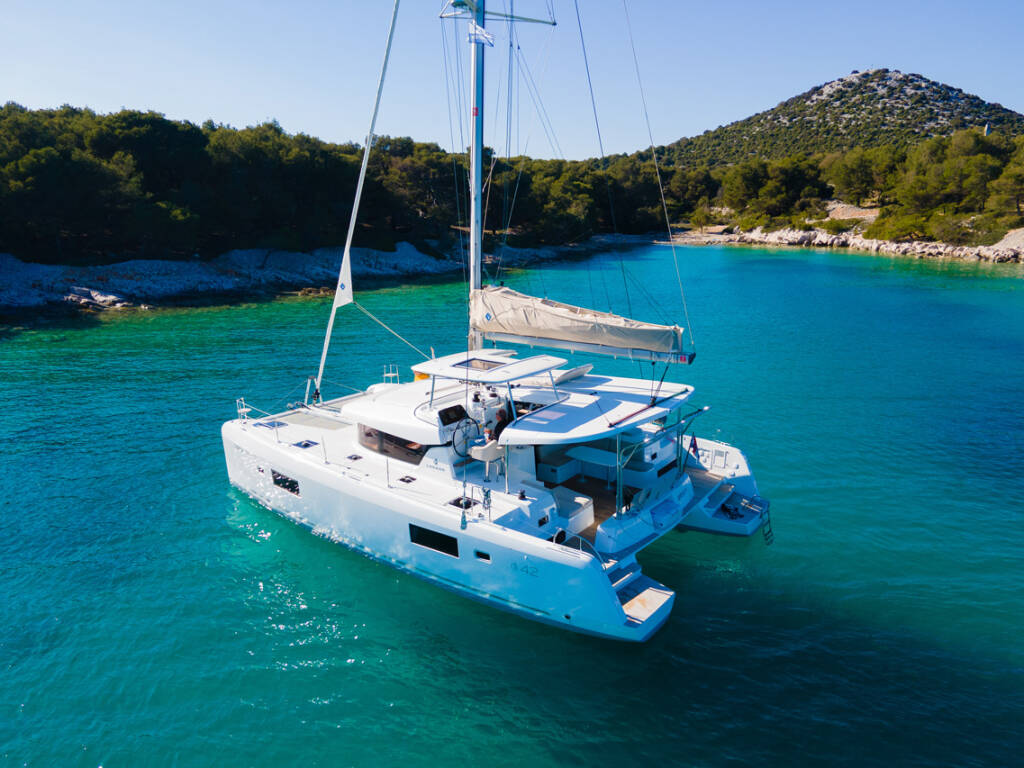 Catamaran Lagoon 42 Serenity