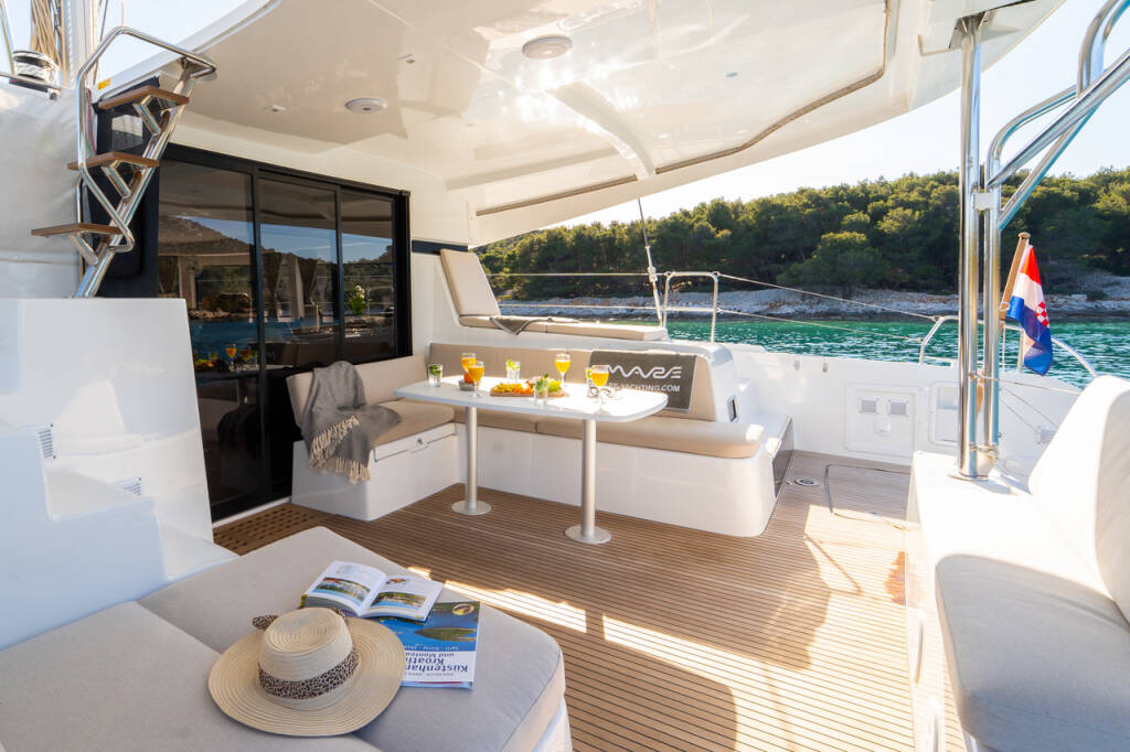 Catamaran Lagoon 42 Serenity