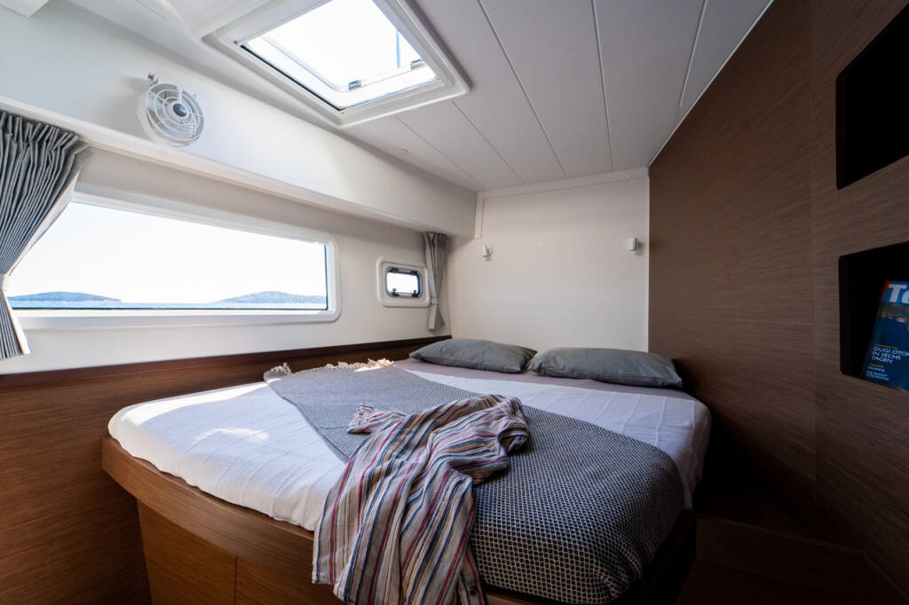Catamaran Lagoon 42 Serenity
