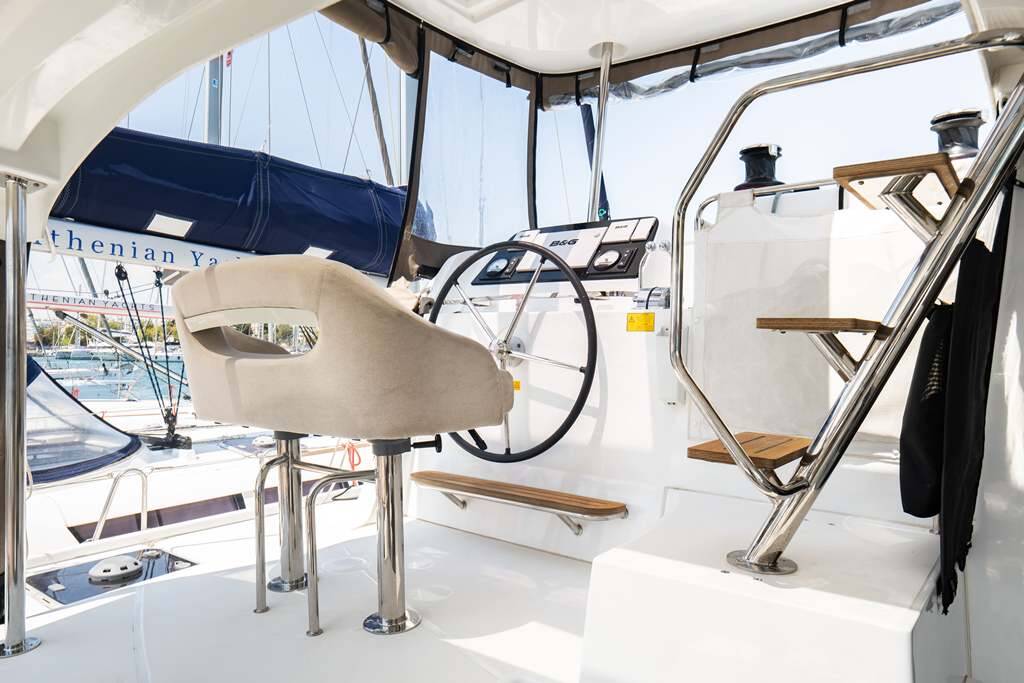 Catamaran Lagoon 42 Anemi