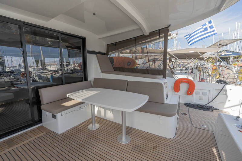 Katamaran Lagoon 42 Day One