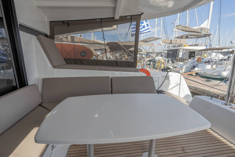 Katamaran Lagoon 42 Day One