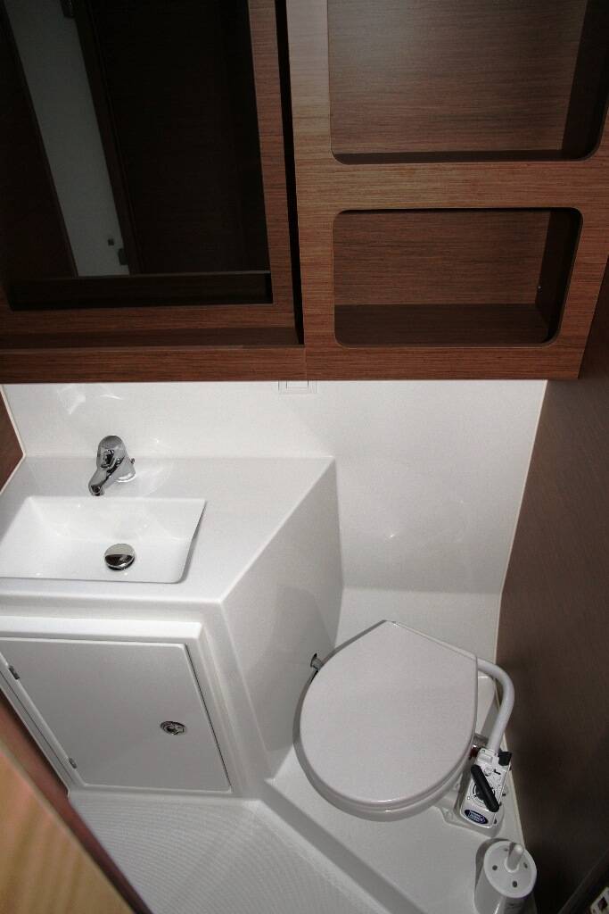 Katamaran Lagoon 42 George A