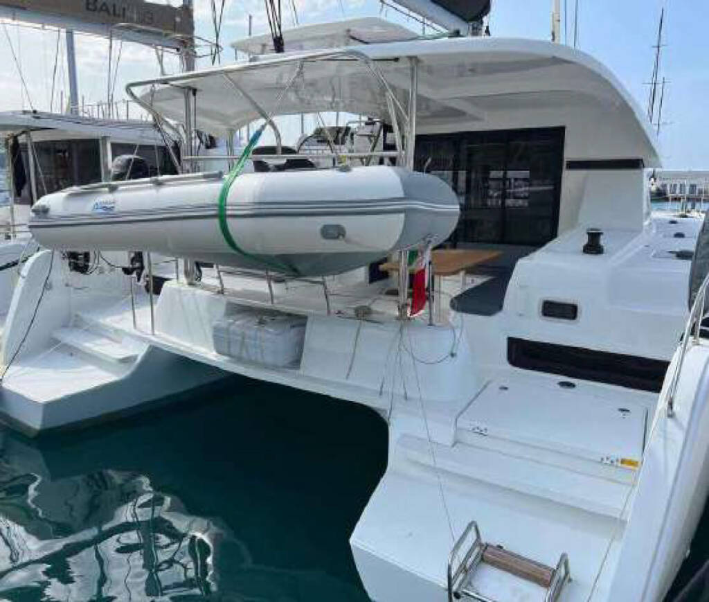 Catamaran Lagoon 42 PRESTIGE