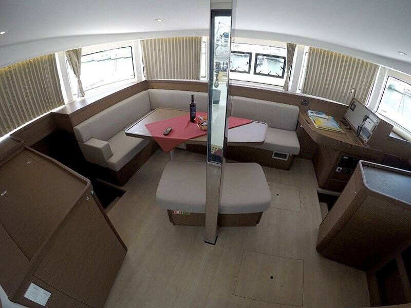 Catamaran Lagoon 42 Abba