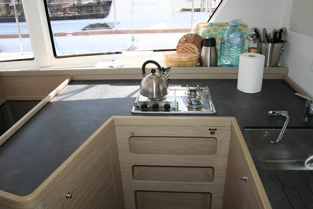 Catamaran Lagoon 42 Seaside dreams