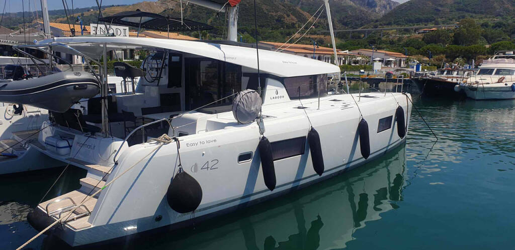 Catamaran Lagoon 42 Easy to love