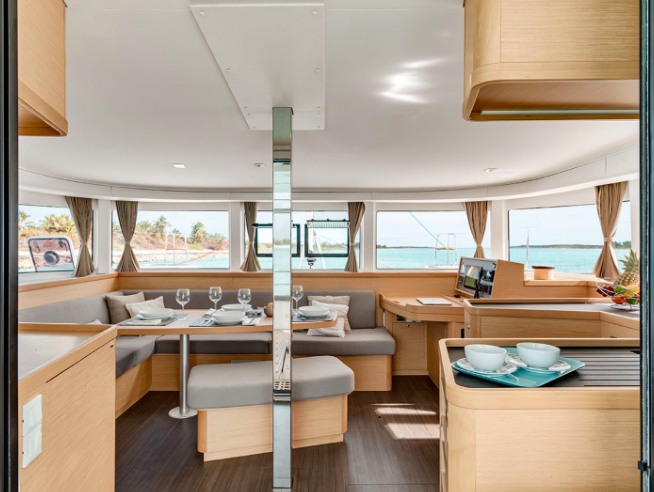 Catamaran Lagoon 42 