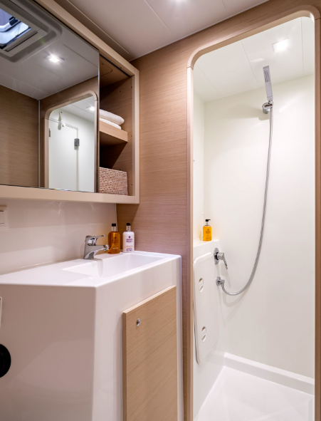 Catamaran Lagoon 42 