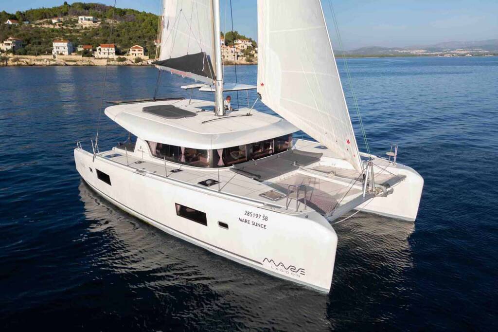 Katamaran Lagoon 42 Mare Sunce