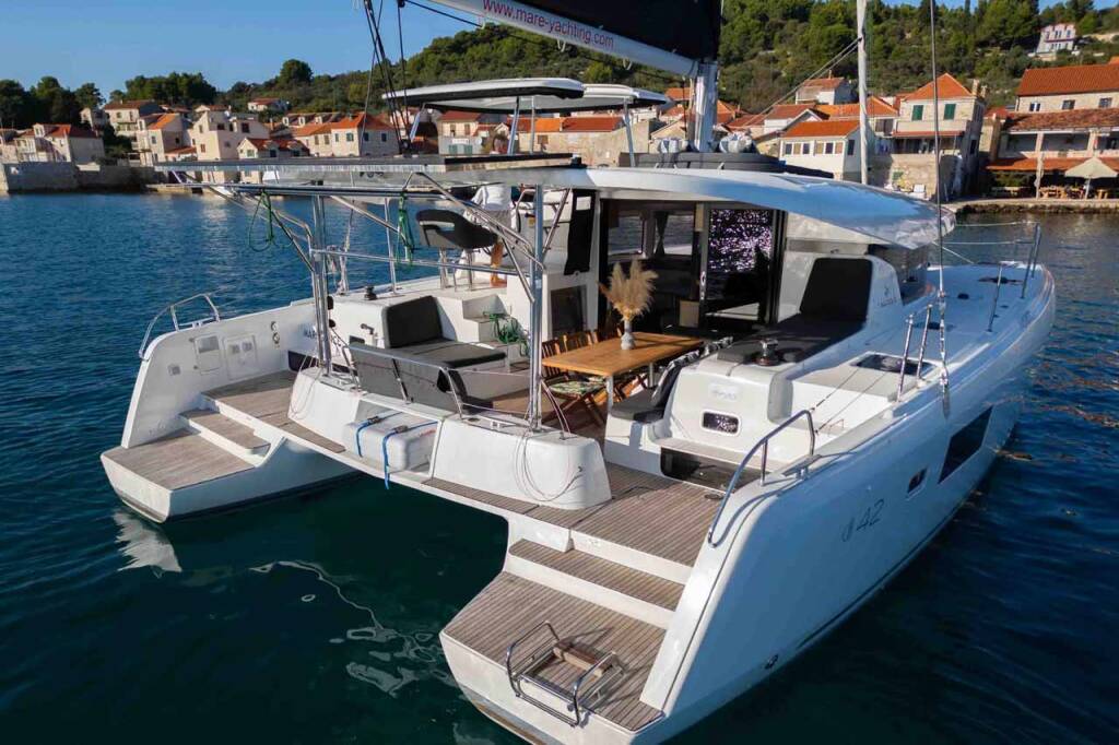 Katamaran Lagoon 42 Mare Sunce