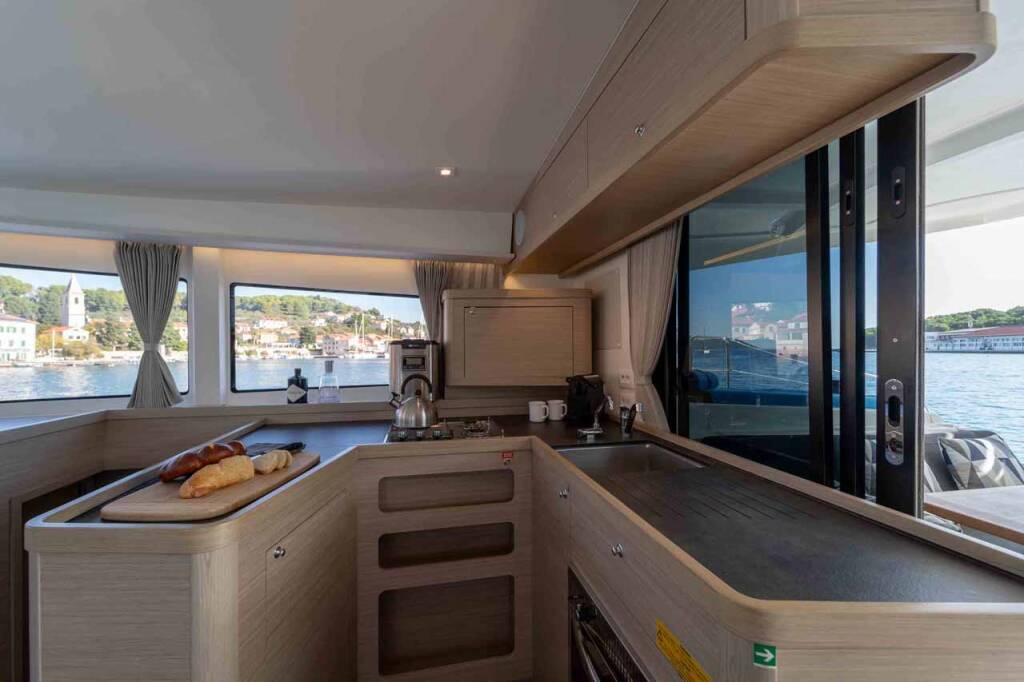 Katamaran Lagoon 42 Mare Sunce