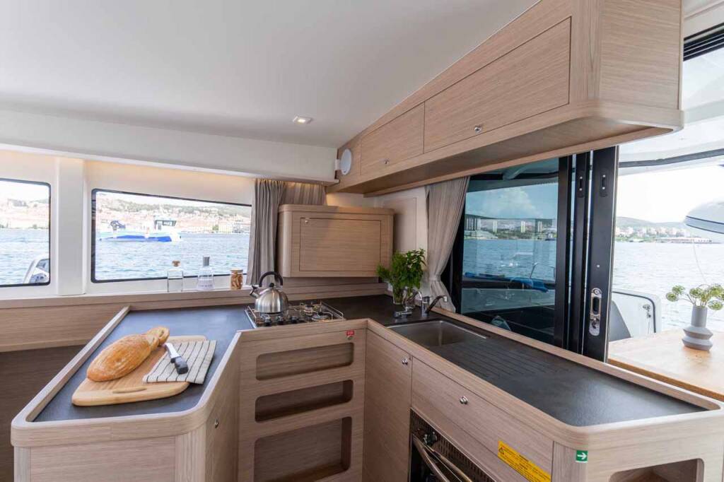 Catamaran Lagoon 42 Mare Tiempo