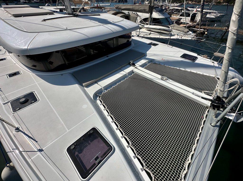Catamaran Lagoon 42 Sail Proteus