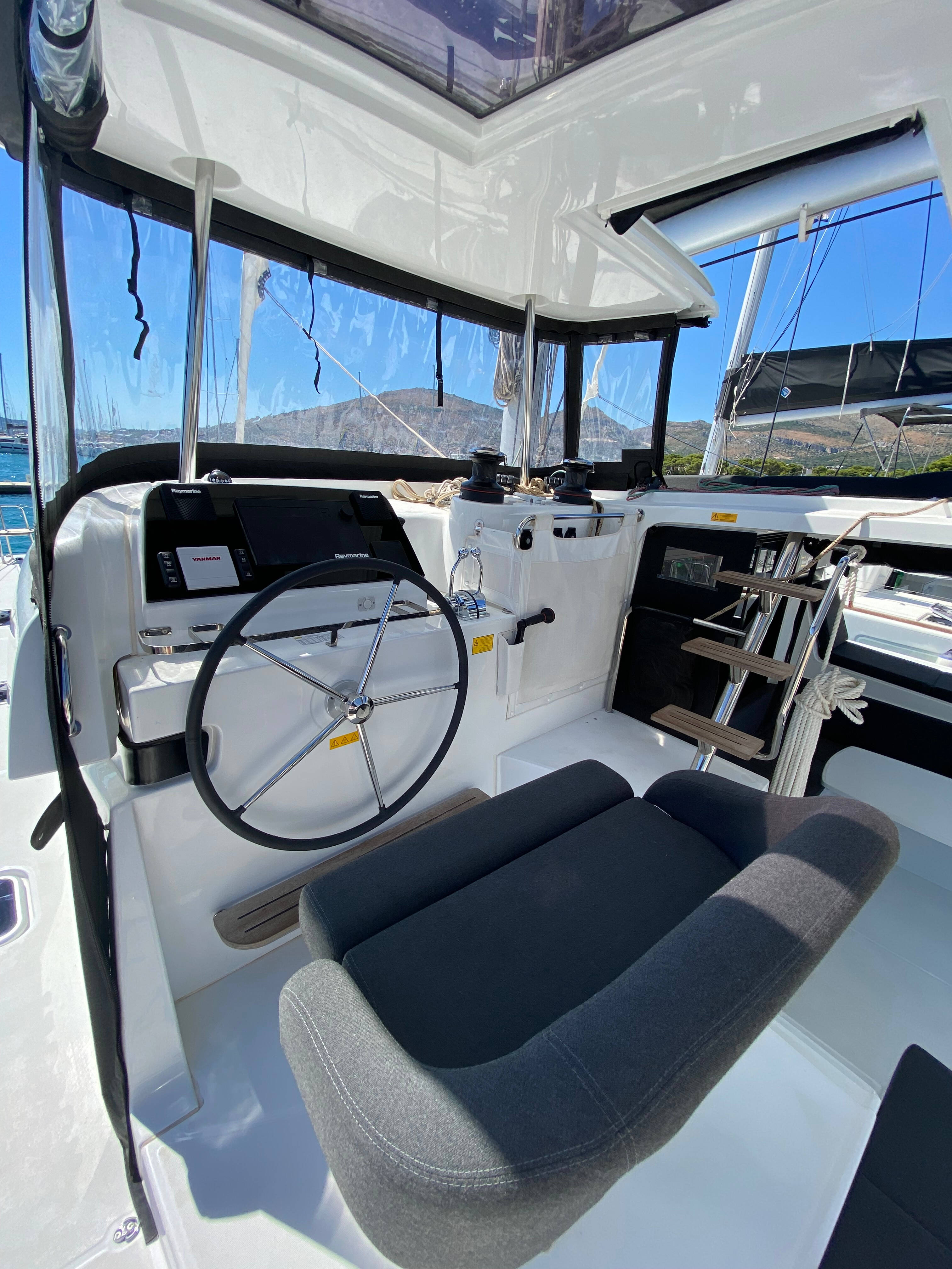 Catamaran Lagoon 42 Hanselli