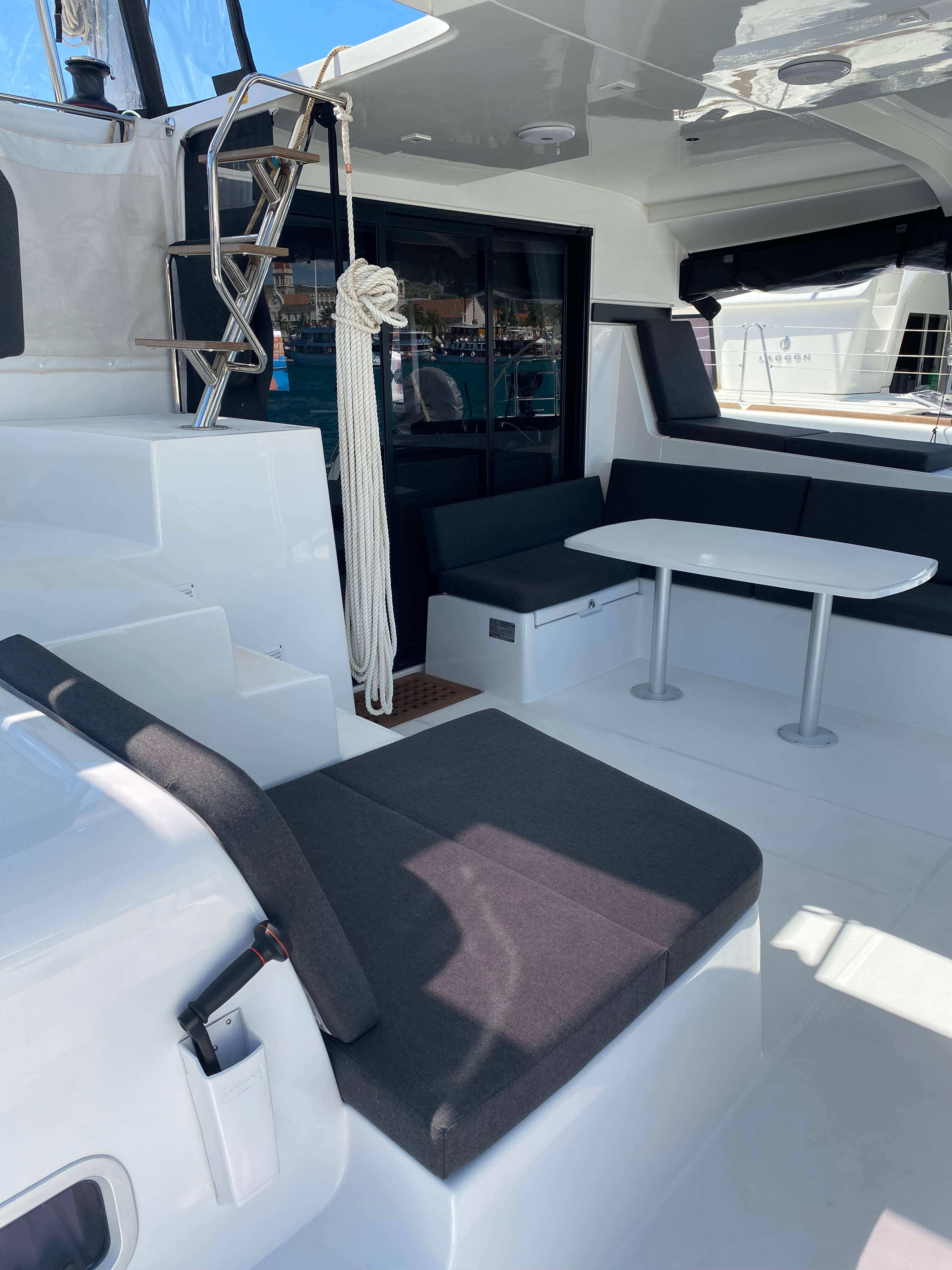 Catamaran Lagoon 42 Hanselli