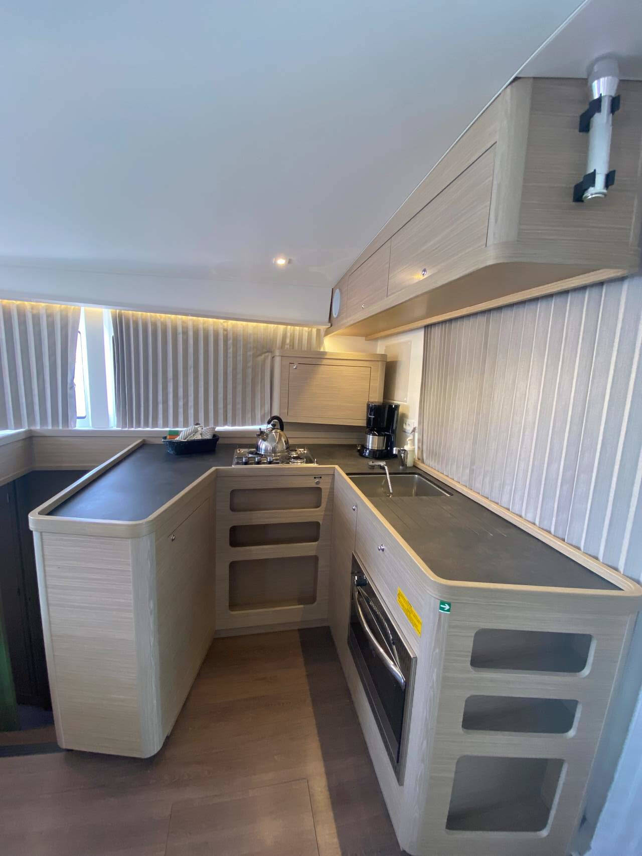 Catamaran Lagoon 42 Hanselli
