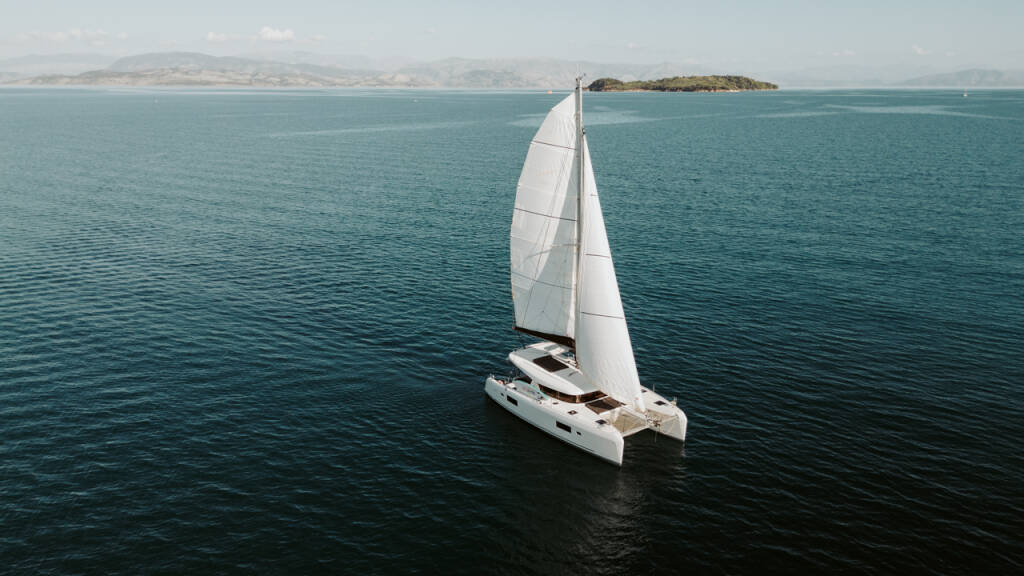 Catamaran Lagoon 42 IO