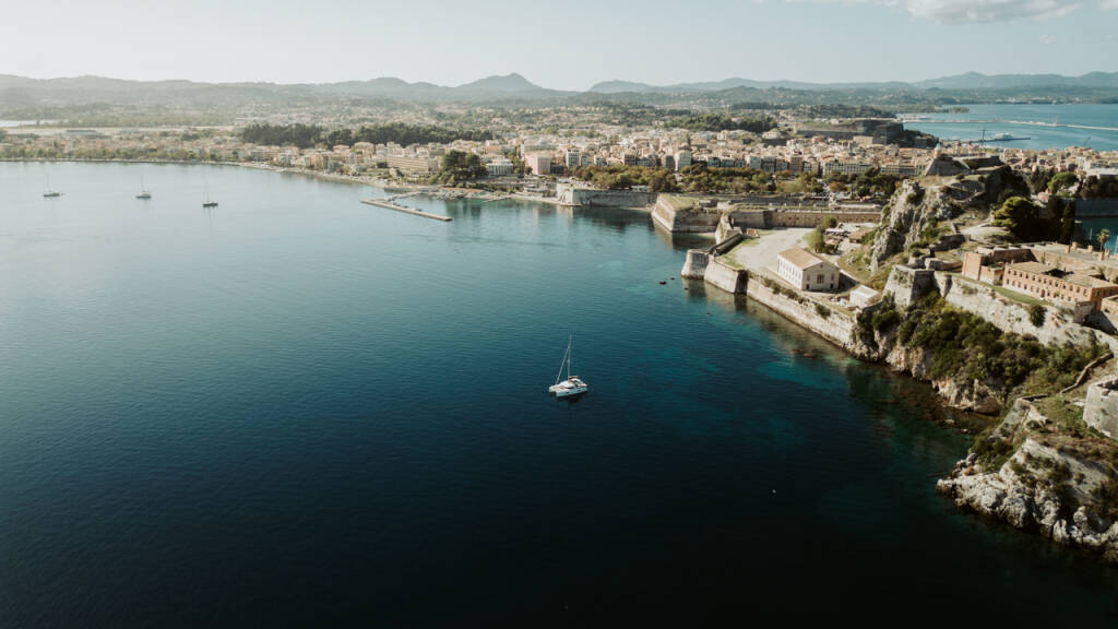 Catamaran Lagoon 42 IO