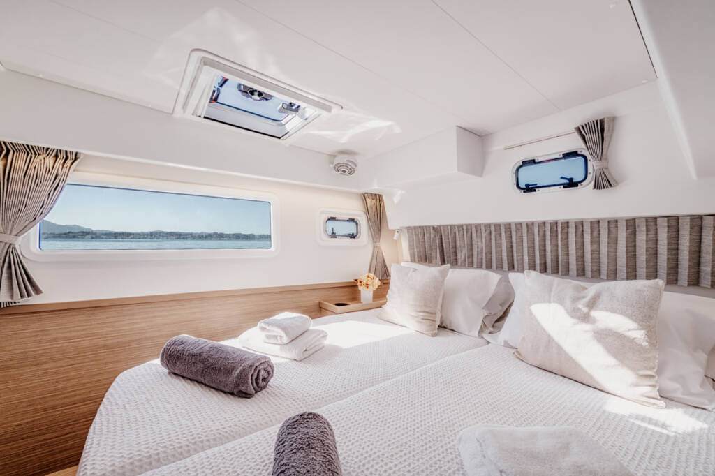 Catamaran Lagoon 42 IO