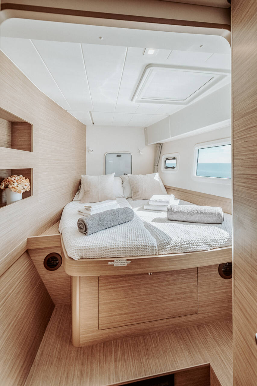 Catamaran Lagoon 42 IO