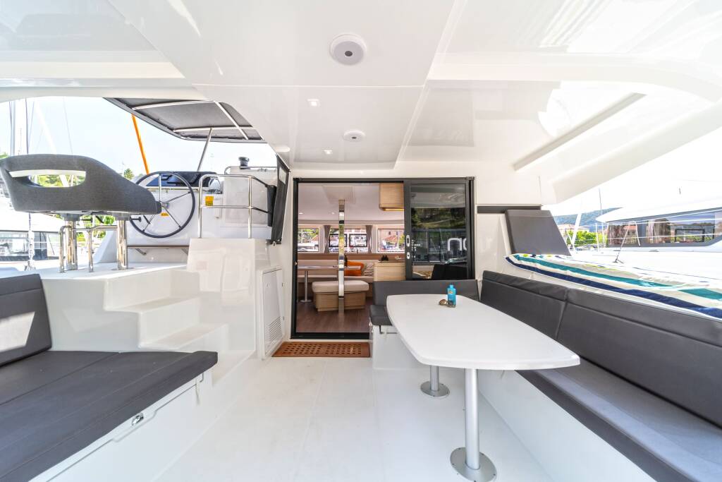 Katamaran Lagoon 42 First Adventure