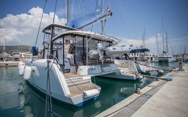 Lagoon 42 Mitra  Trogir, Yachtclub Seget (Marina Baotić)