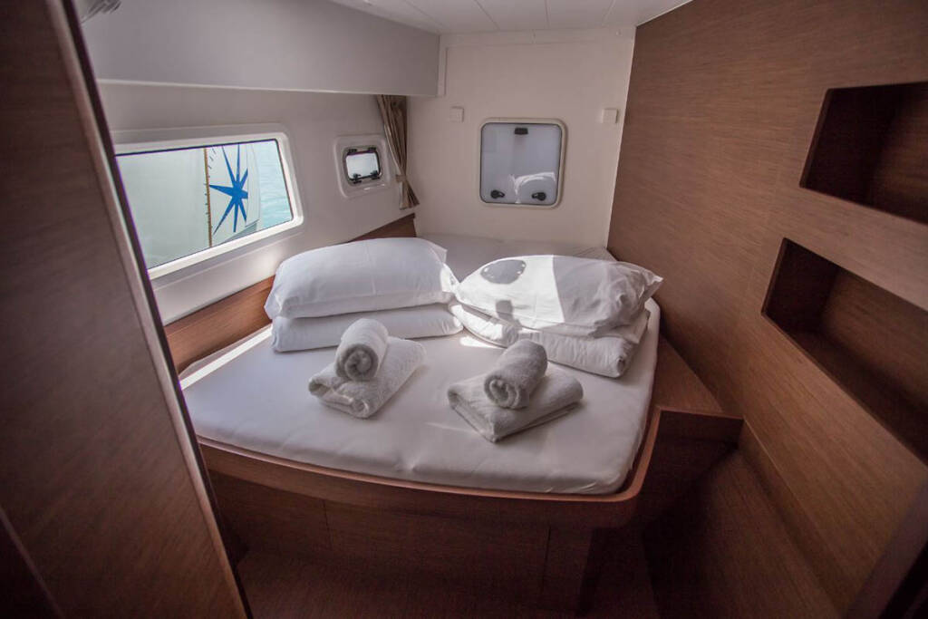 Catamaran Lagoon 42 Svea of Sweden 