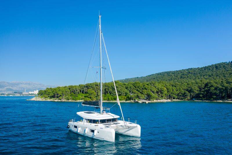 Catamaran Lagoon 42 Brattia