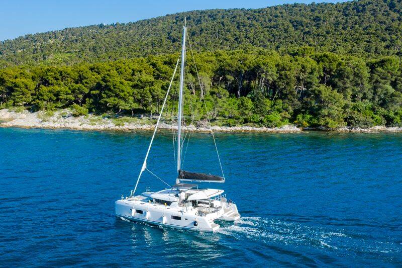 Catamaran Lagoon 42 Brattia