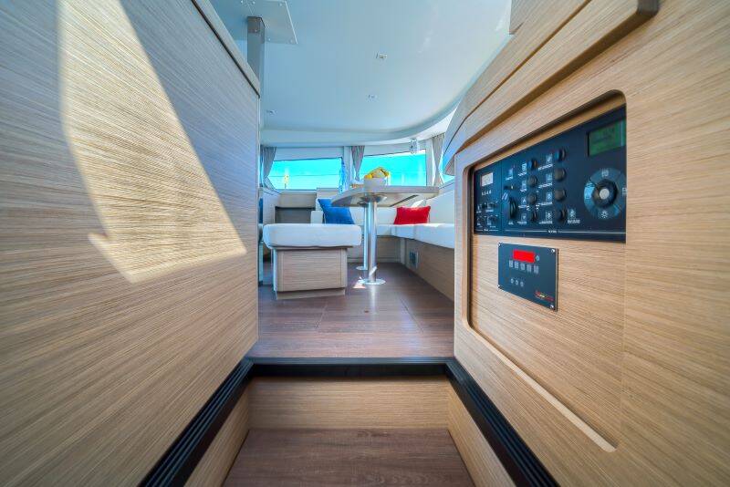 Catamaran Lagoon 42 Brattia