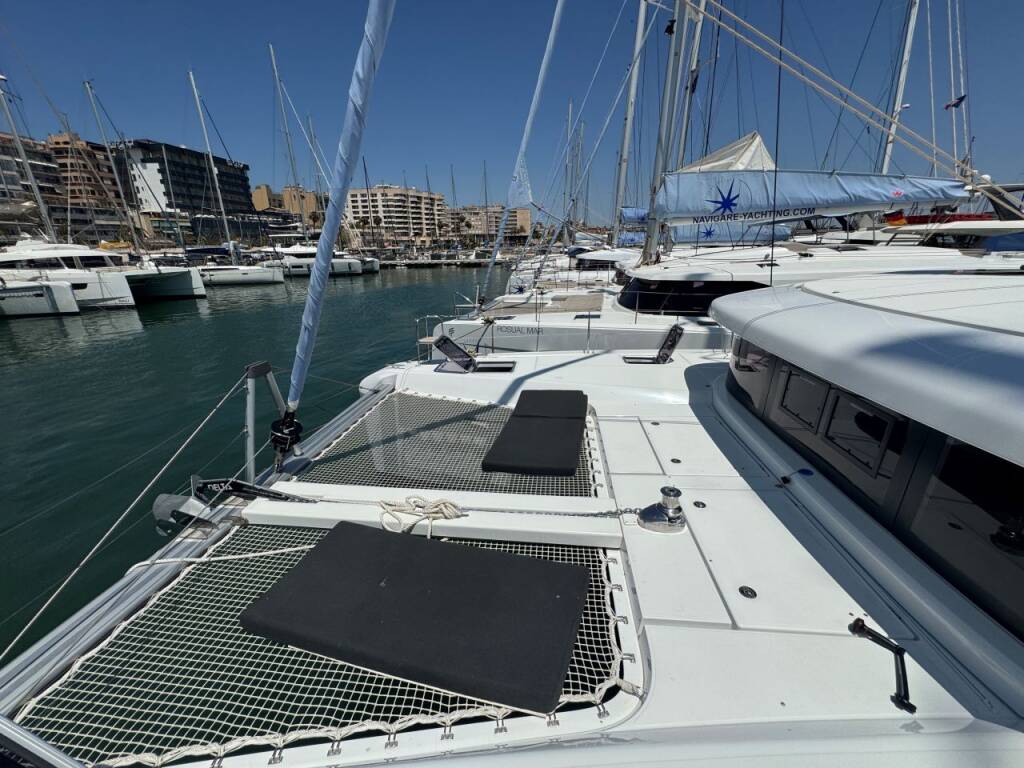Catamaran Lagoon 42 Valmy - 1625/2025