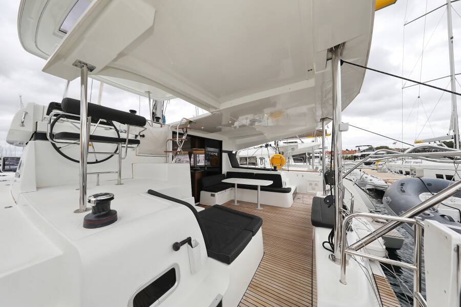 Catamaran Lagoon 42 Ice Cat