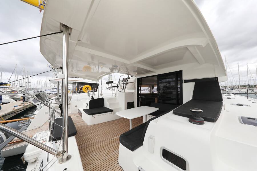 Catamaran Lagoon 42 Ice Cat
