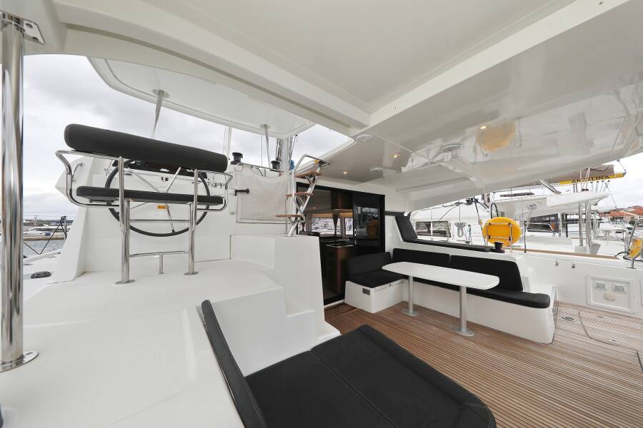Catamaran Lagoon 42 Ice Cat