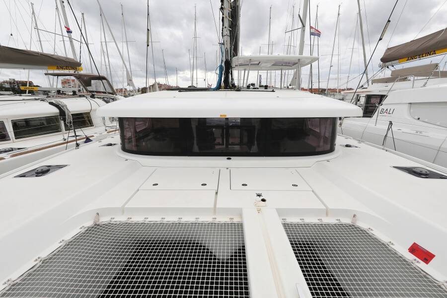Catamaran Lagoon 42 Ice Cat