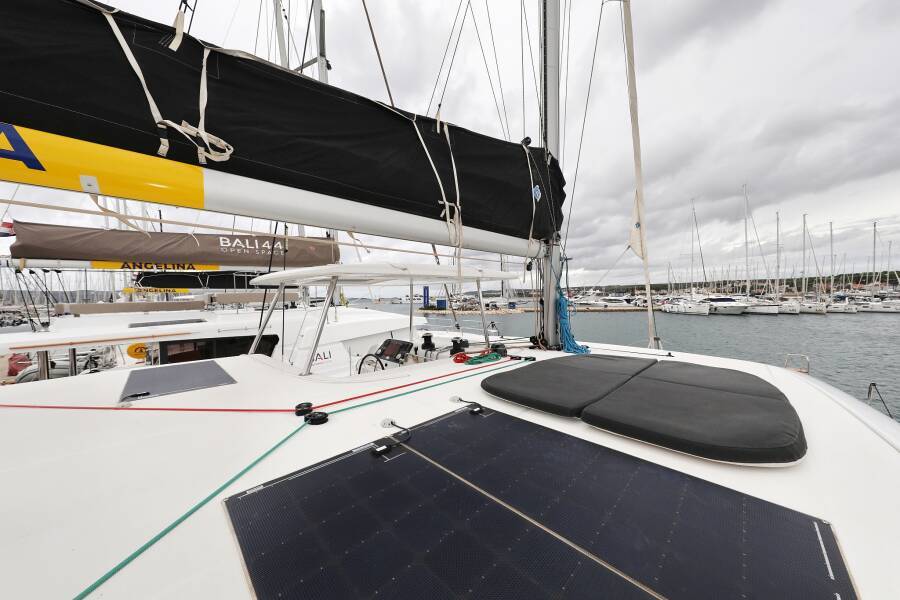 Catamaran Lagoon 42 Ice Cat