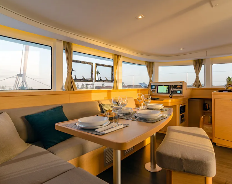 Catamaran Lagoon 42 Silence