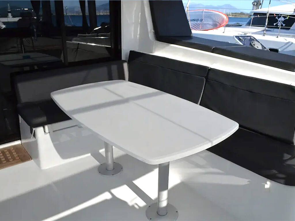 Catamaran Lagoon 42 Fantasea