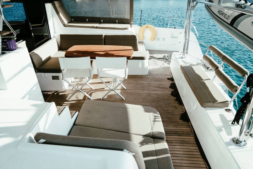 Catamaran Lagoon 42 Acantha