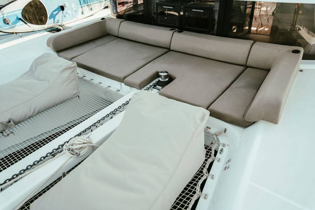 Catamaran Lagoon 42 Acantha