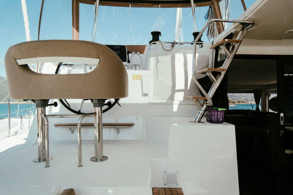 Catamaran Lagoon 42 Acantha