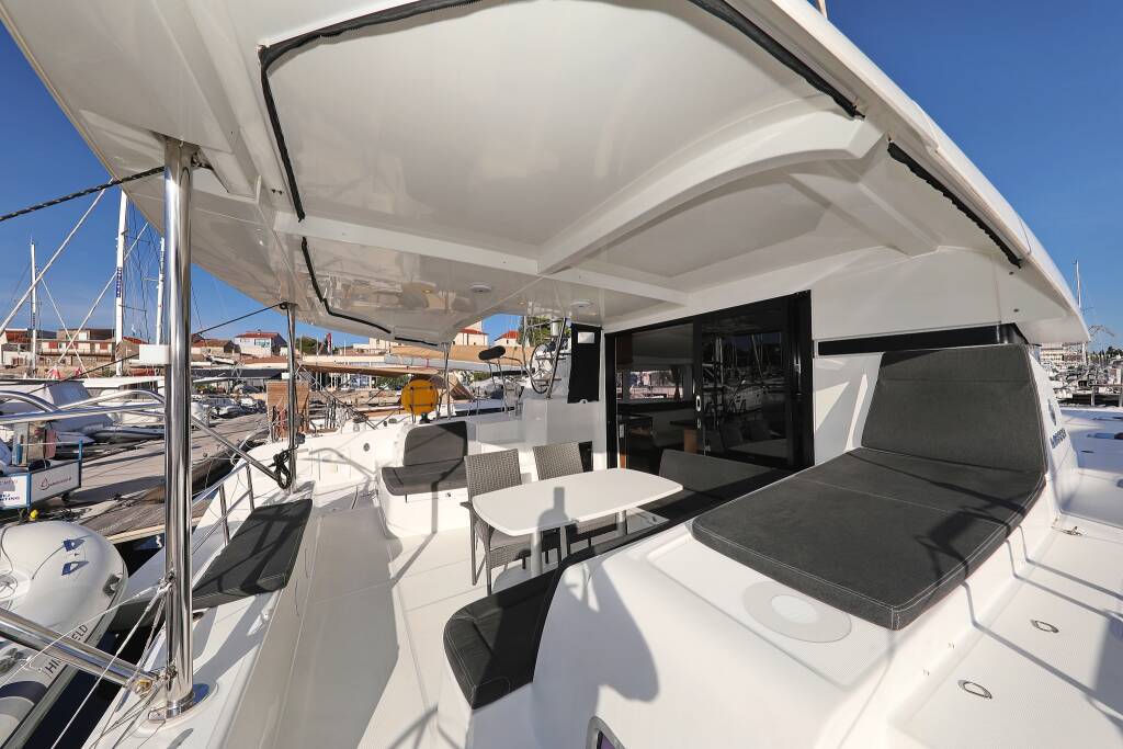 Catamaran Lagoon 42 Sapphire